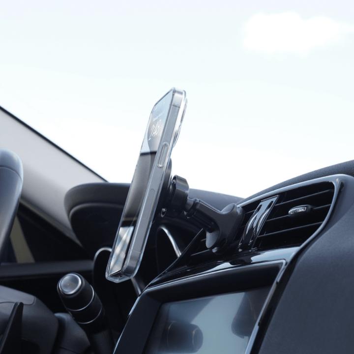Actual product image iOttie iTap 3 MagSafe Compatible Air Vent Mount