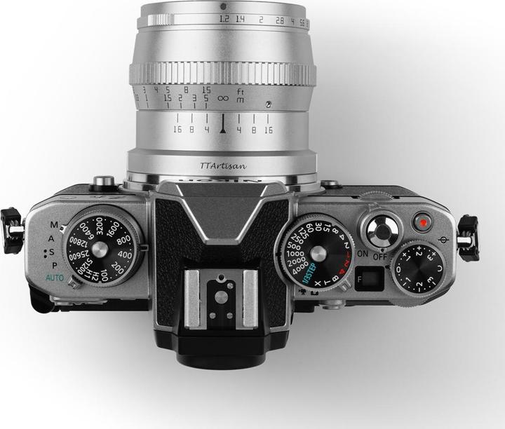 Produktbild TTArtisan Festbrennweite APS-C 50 mm f1.2 – MFT (Micro Four Thirds, APS-C / DX)
