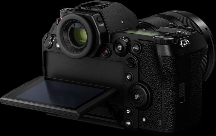 Produktbild Panasonic Lumix S1 (24 - 105 mm, 24.20 Mpx, Vollformat)