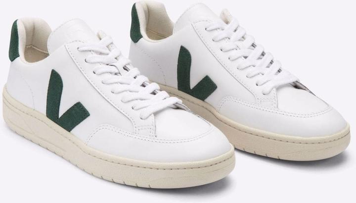 Actual product image Veja V-12 (43)