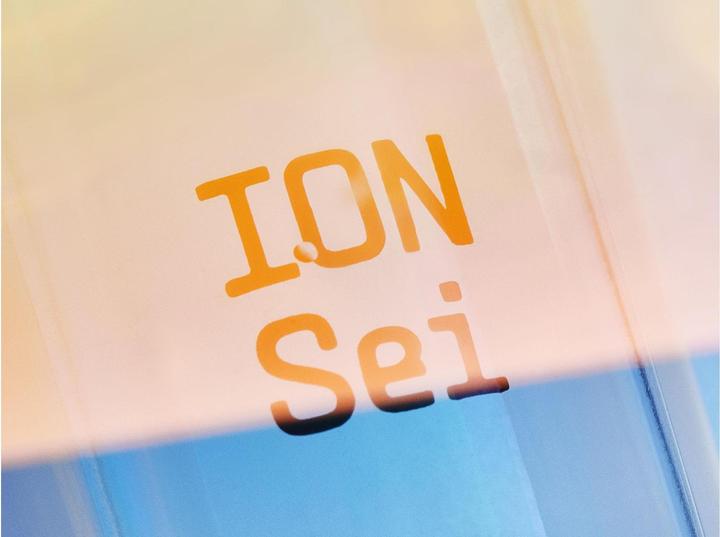 Image du produit ION-Sei IET01LB (Brosse à dents sonique)