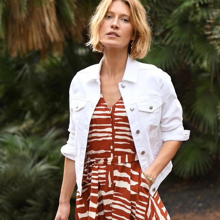 Actual product image Anne Weyburn Waisted denim jacket (42)