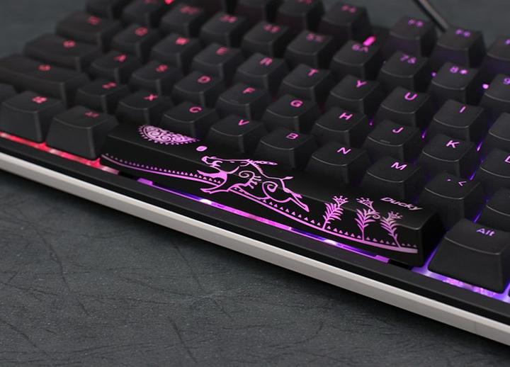 Produktbild Ducky One 2 (DE, Kabelgebunden)
