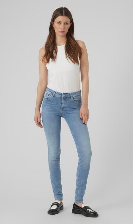 Actual product image Vero Moda Mid Rise Jeans (32)