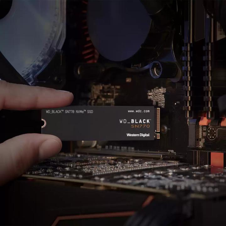 Produktbild WD Black SN770 (2000 GB, M.2 2280)