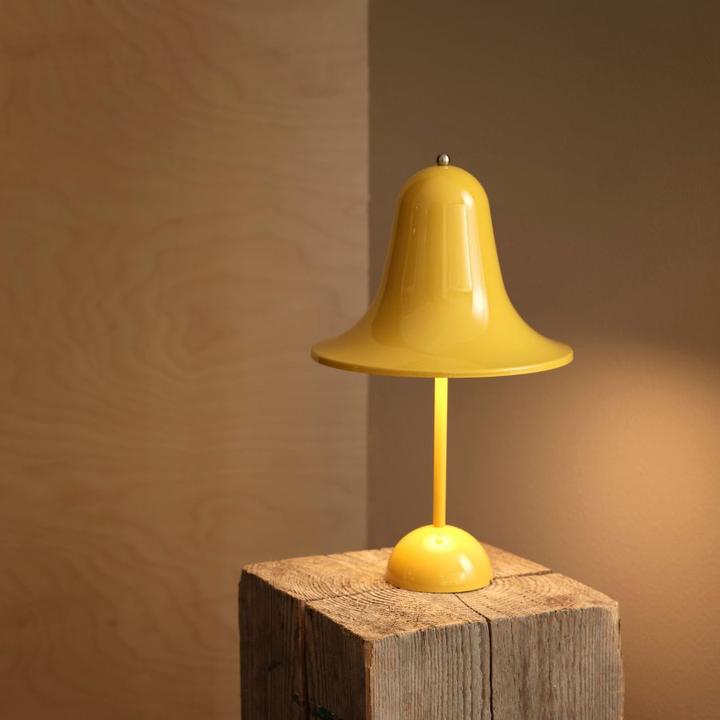 Jaune chaud