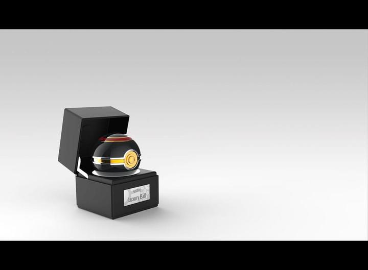 Actual product image The Wand Company Pokémon Diecast Replik Luxusball