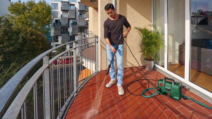 Produktbild Bosch Home & Garden Hochdruckreiniger EasyAquatak 120 (Netzbetrieb)