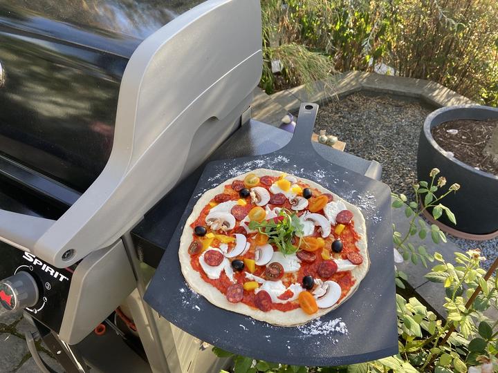 Actual product image Jade Pizza cutting board