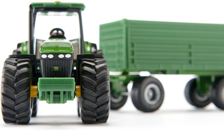 Produktbild Siku John Deere Traktor mit Anhänger