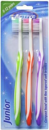 Actual product image Beauty Formulas Active Oral Care - Junior 8-12 Years Toothbrushes For Children 3 Pcs. (3 x)