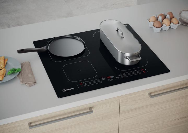 Produktbild Indesit IB 65B60 NE Schwarz Integriert 59 cm Zonen-Induktionskochfeld 4 Zone(n)