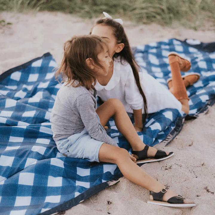 Produktbild little unicorn Outdoor Blanket Extra Big - Navy Plaid