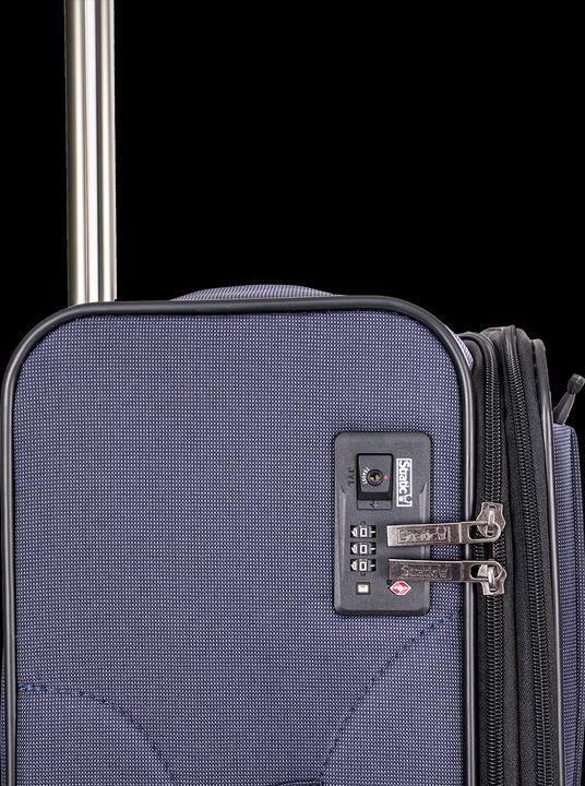 Actual product image Stratic Bendigo Light + Case (88 l, M (50 - 90l))