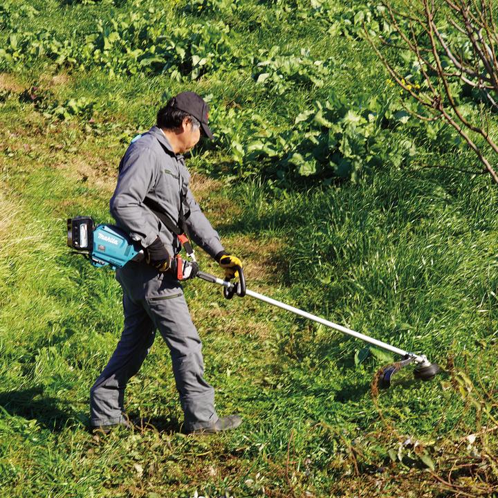 Produktbild Makita UR014GT201 Akku Freischneider inkl. 2. Akku, inkl. Ladegerät 40V Schnittbreite (max.): 450mm (Trimmfaden)