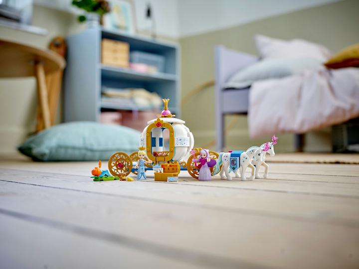 Actual product image LEGO Cinderella's Royal Carriage (43192, LEGO Disney)