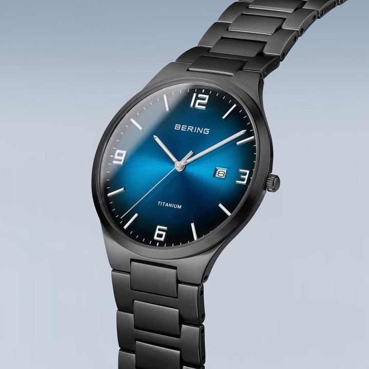 Actual product image Bering 15240-727 (Analogue wristwatch, 40 mm)