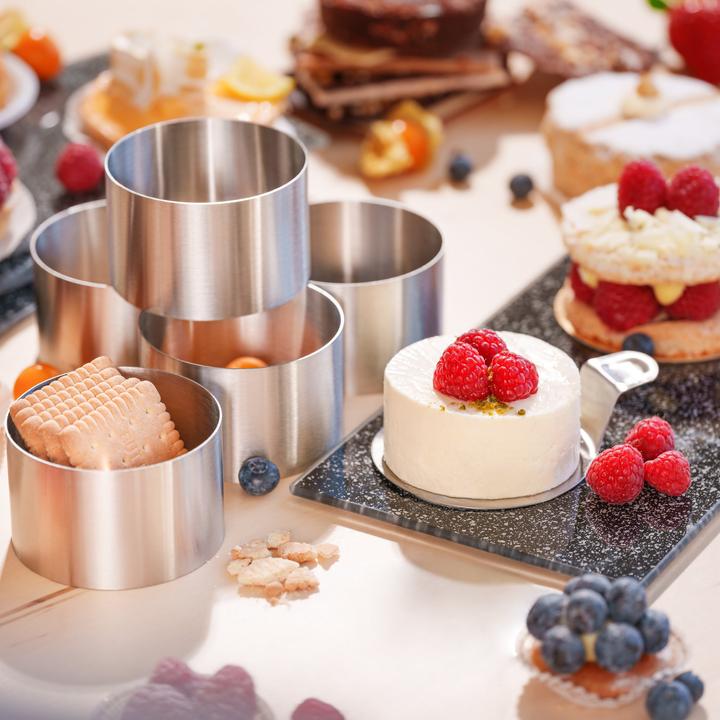 Produktbild Stoneline Dessertringe und Speiseringe Set, 8-teilig, Edelstahl, 6 Ringe, 1 Heber, 1 Stempel, rund