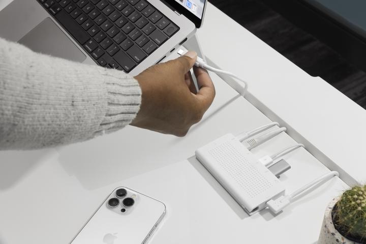 Produktbild TwelveSouth StayGo (USB-C, 8 Ports)