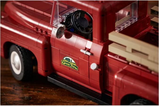 Image du produit LEGO Pickup (10290, LEGO Creator Expert, LEGO difficiles à trouver)