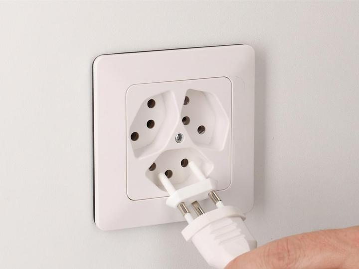 Actual product image Max Hauri Socket protector