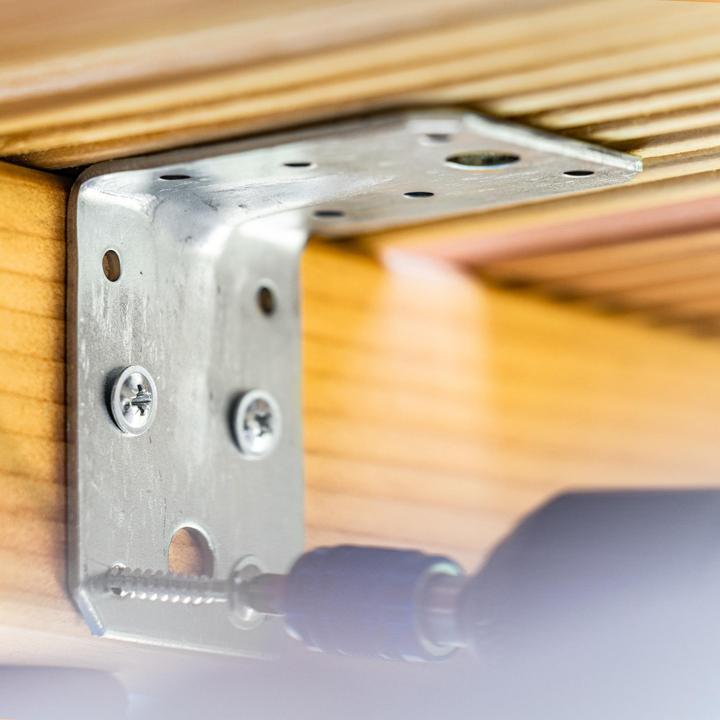 Produktbild Helpmate Lochplattenwinkel 100x100x90, verzinkt, 12 Stück, mit Sicke (Lochplattenwinkel, 12 Stk.)