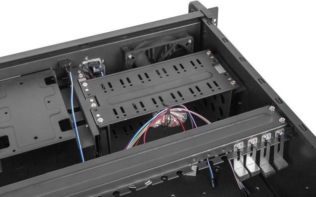 Immagine prodotto Lanberg SC01-4504-10B Modular Server Enclosure Rack (4U)