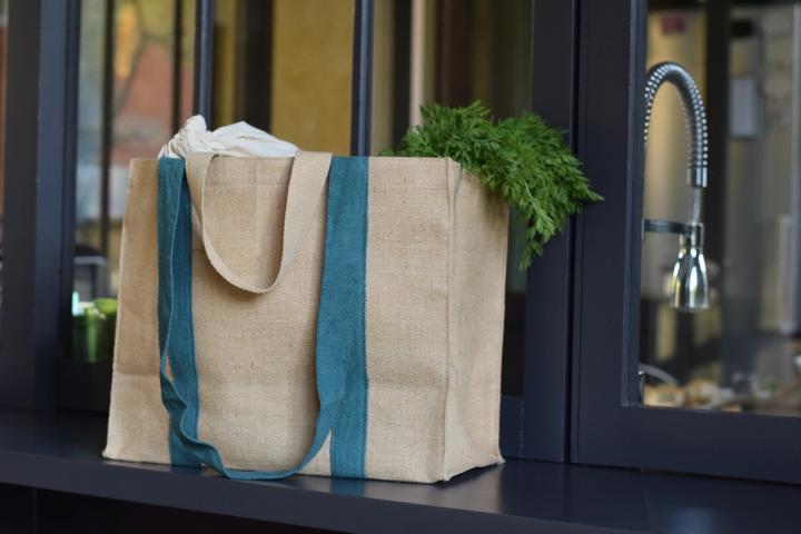 Produktbild Pebbly Tasche XL, natural, dunkelblau 41x35x20cm