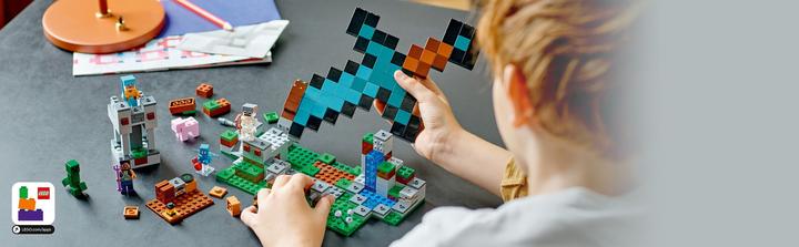 Actual product image LEGO 21244 The Sword Outpost (21244, LEGO Minecraft)