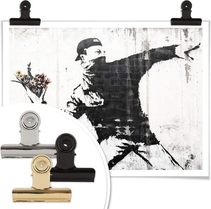 Produktbild Trenddeko Poster Banksy – Der Blumenwerfer 60 x 50 cm, Papier (60 x 50 cm)