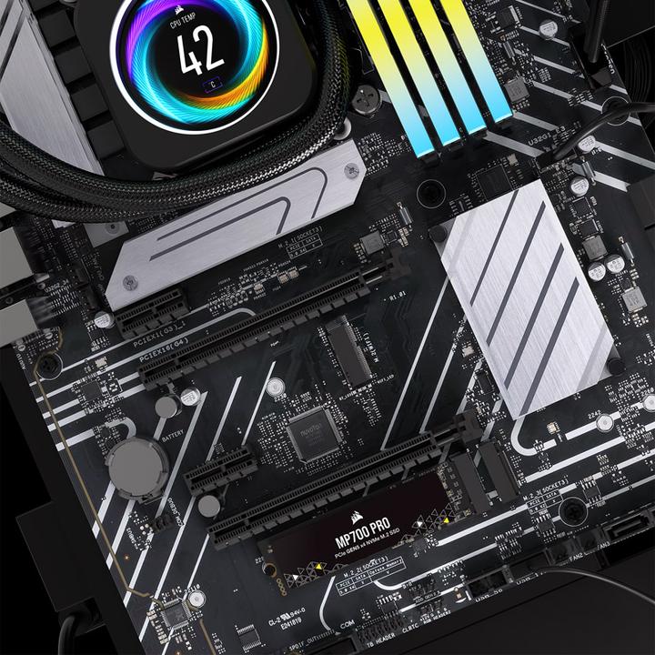 Image du produit Corsair MP700 PRO (4000 Go, M.2 2280)