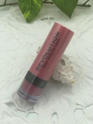 Actual product image Makeup Revolution Matte Lipstick 137 Cupcake 3.5ml