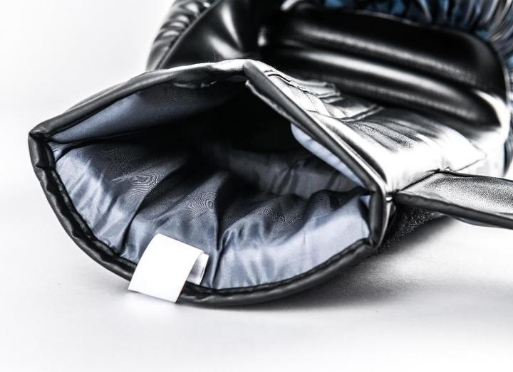 Image du produit UFC Octagon Camo Boxing Gloves (12 OZ)