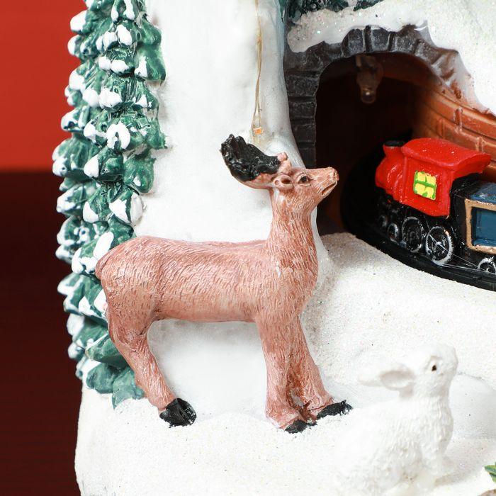 Actual product image Swisshandel24 Weihnachtsdorf mit LED-Leuchtung 24 cm Weihnachtsstadt mit Musik Mehrfarbig