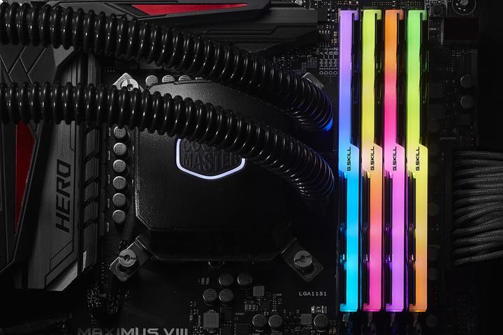 Produktbild G.Skill Trident Z RGB (4 x 8GB, 3866 MHz, DDR4-RAM, DIMM)