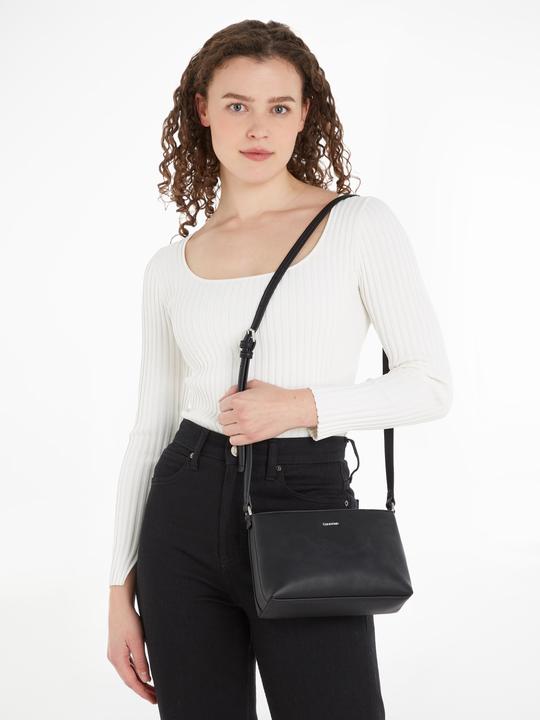Image du produit Calvin Klein Sac à bandoulière CK Must XBody MD FW23