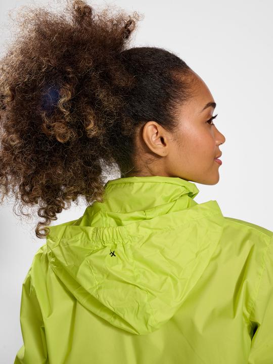 Actual product image hummel Core Xk Spray Jacket (L)
