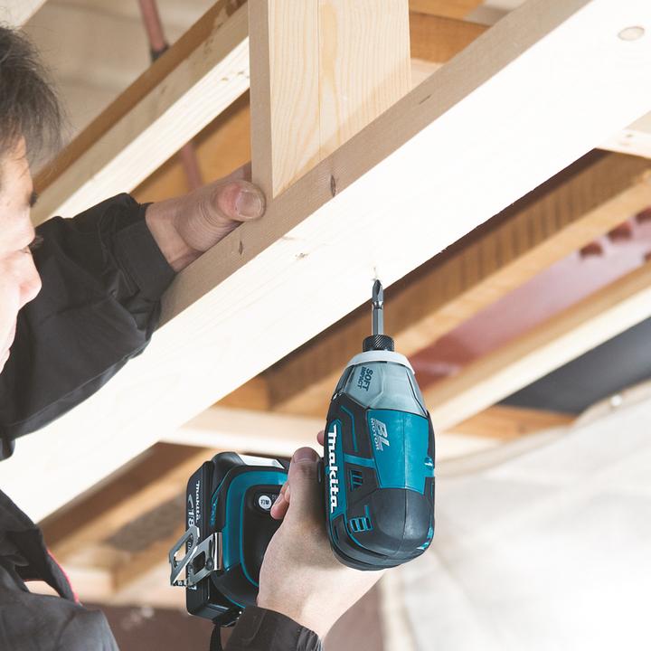 Actual product image Makita DTS141RTJ (Rechargeable battery operated)