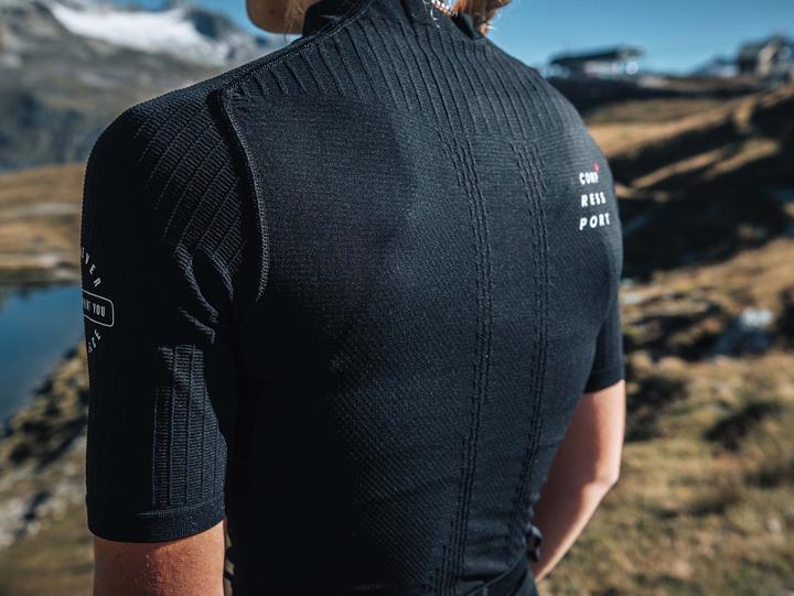 Actual product image Compressport Trail Postural SS Top Woman (S)