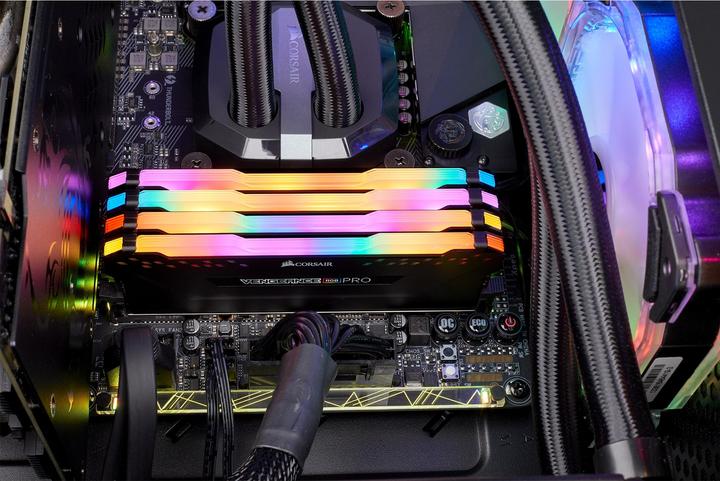 Produktbild Corsair Vengeance RGB Pro (4 x 16GB, 3200 MHz, DDR4-RAM, DIMM)