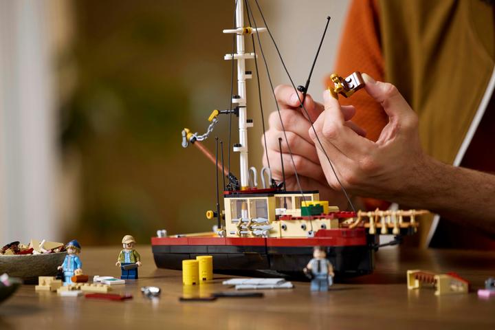Actual product image LEGO The great white shark (21350, LEGO Ideas, LEGO Rare Sets)