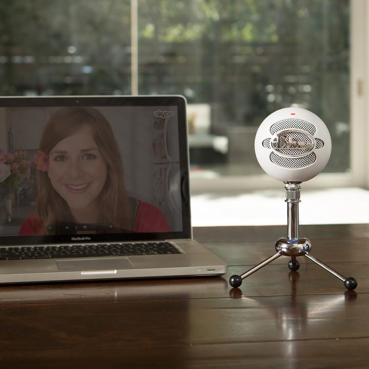 Actual product image Blue Snowball