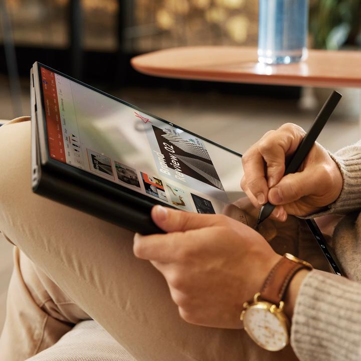 Image du produit HP Elite Folio - Uitschuifbaar - Snapdragon 8cx Kryo 495 - Win 10 Pro 64 bits - Qualcomm Adreno 690 - 8 (13.50", 8 Go, 256 Go, ING. Int.)