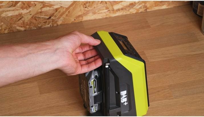 Actual product image Ryobi RRDAB18-0 18 V ONE+ cordless Bluetooth radio, DAB/DAB+ Fun (AM, FM, DAB, Bluetooth)