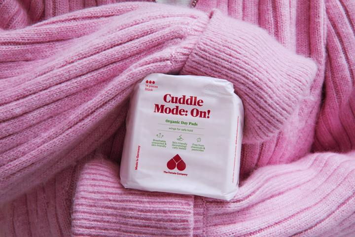Actual product image The Female Company Organic Pads Day (14 x, Sanitary pads)