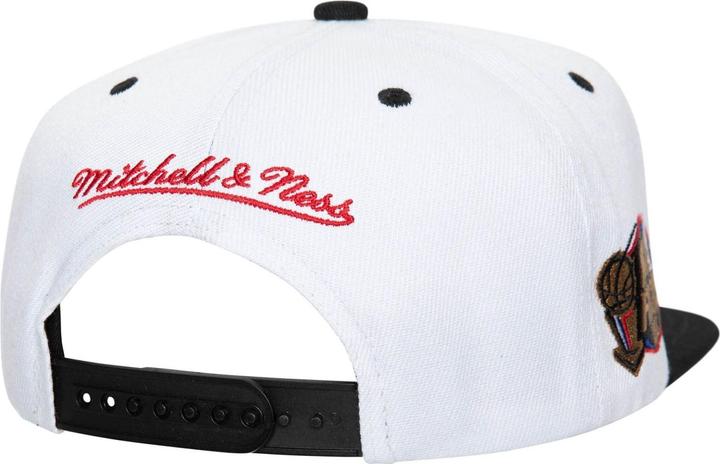 Image du produit Mitchell & Ness Snapback Cap CHAMPIONS Chicago Bulls blanc (Taille unique)