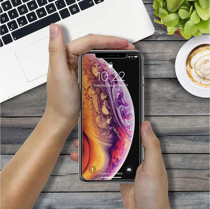 Produktbild Screenguard Apple iPhone XS Panzerglas Schutzfolie Case Friendly Design (1 Stück, Apple iPhone XS)