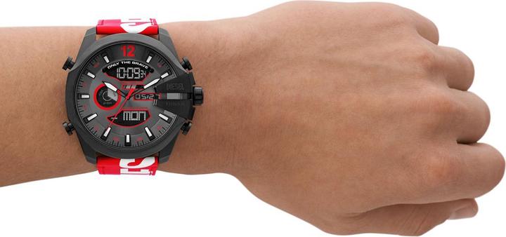 Actual product image Diesel Mega Chief (Analogue wristwatch, Digital watch, 51 mm)