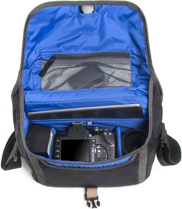 Actual product image Crumpler Proper Roady 2.0 Camera Sling 4500 black (Camera shoulder bag, 7 l)