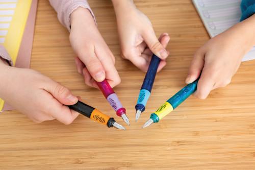 Image du produit Pelikan o Junior Stylo à écrire, tenue à gauche. L (Pink, 1 x)
